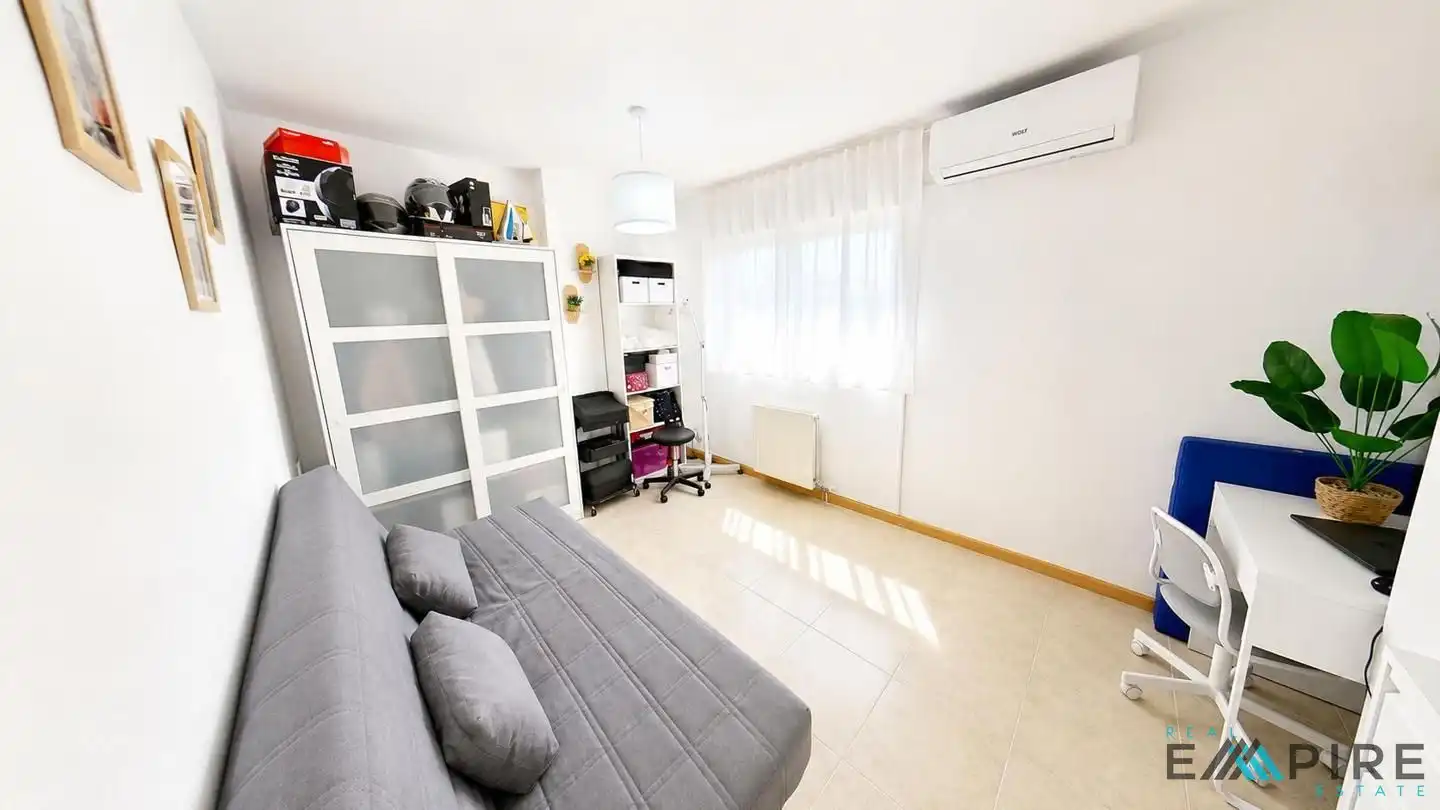 Bedroom of Flat for sale in Illescas  with Air Conditioner, Heating and Private garden