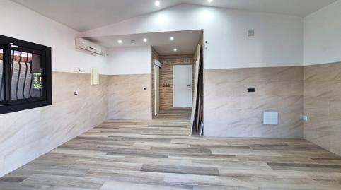 Foto 5 de Casa o xalet en venda a Avinguda de Can Sucarrats, Zona Industrial, Rubí