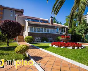 Vista exterior de Casa o xalet en venda en Laredo amb Terrassa