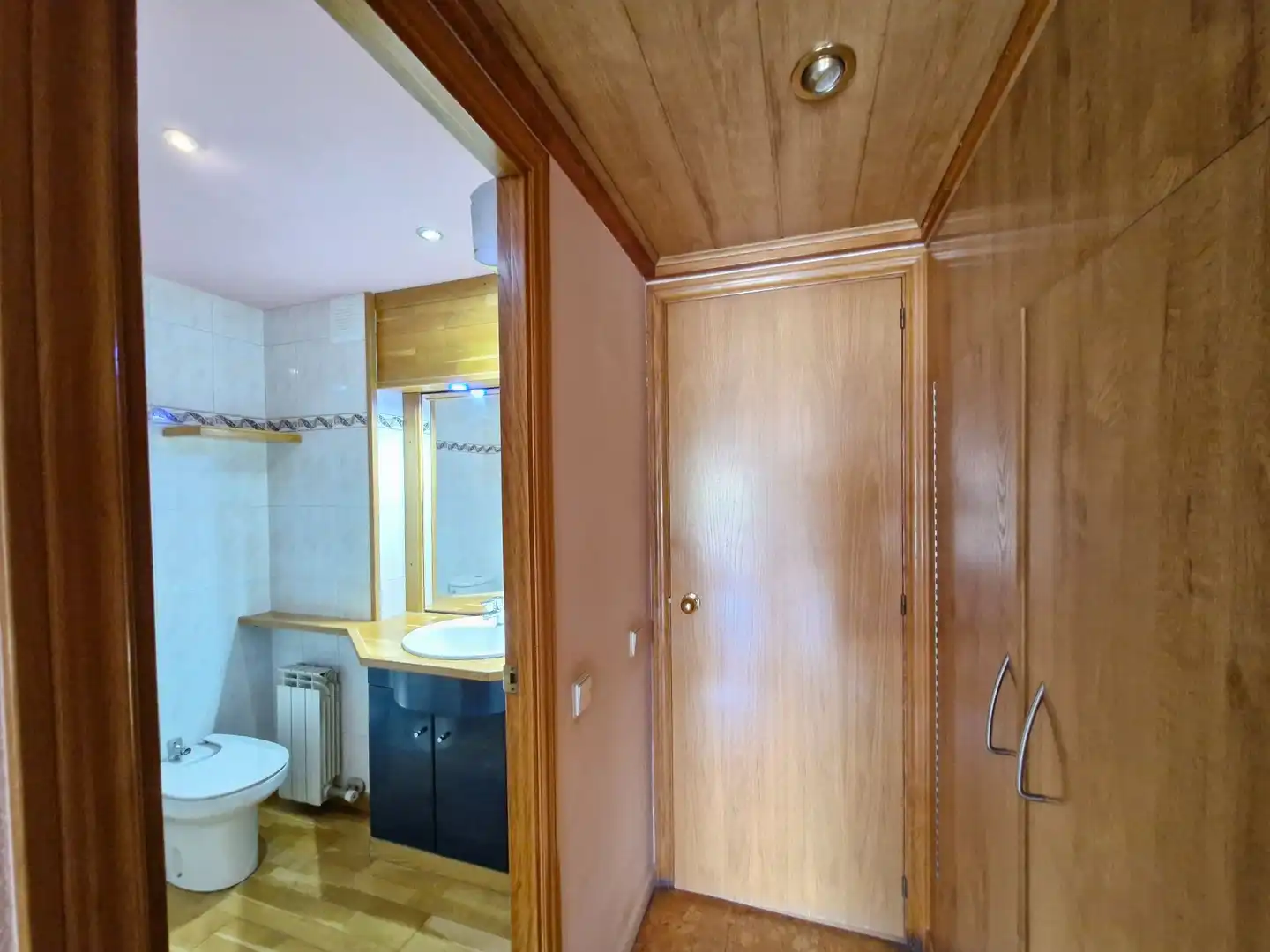 Bathroom of Flat for sale in La Selva del Camp  with Air Conditioner, Heating and Terrace