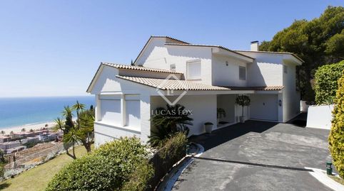 Villa de 6 dormitorios en venta en la exclusiva zona residencial de Bellamar, Castelldefels