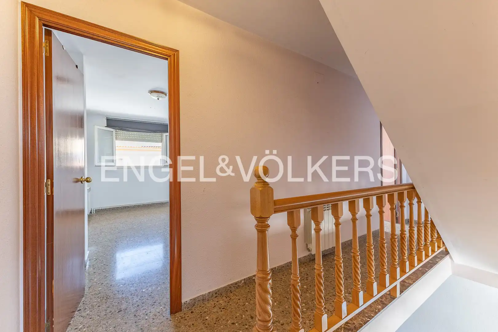 Casa adosada en venta en Ripollet con Calefacción, Jardín privado y Terraza