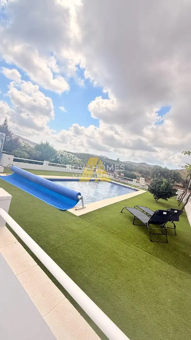 Piscina de Casa o xalet en venda en Cartagena amb Aire condicionat, Terrassa i Traster
