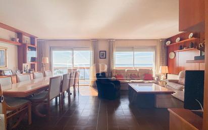 Sala d'estar de Pis en venda en Sant Pol de Mar amb Terrassa i Piscina