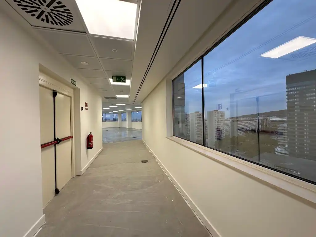 Oficina de lloguer en Sants - Montjuïc