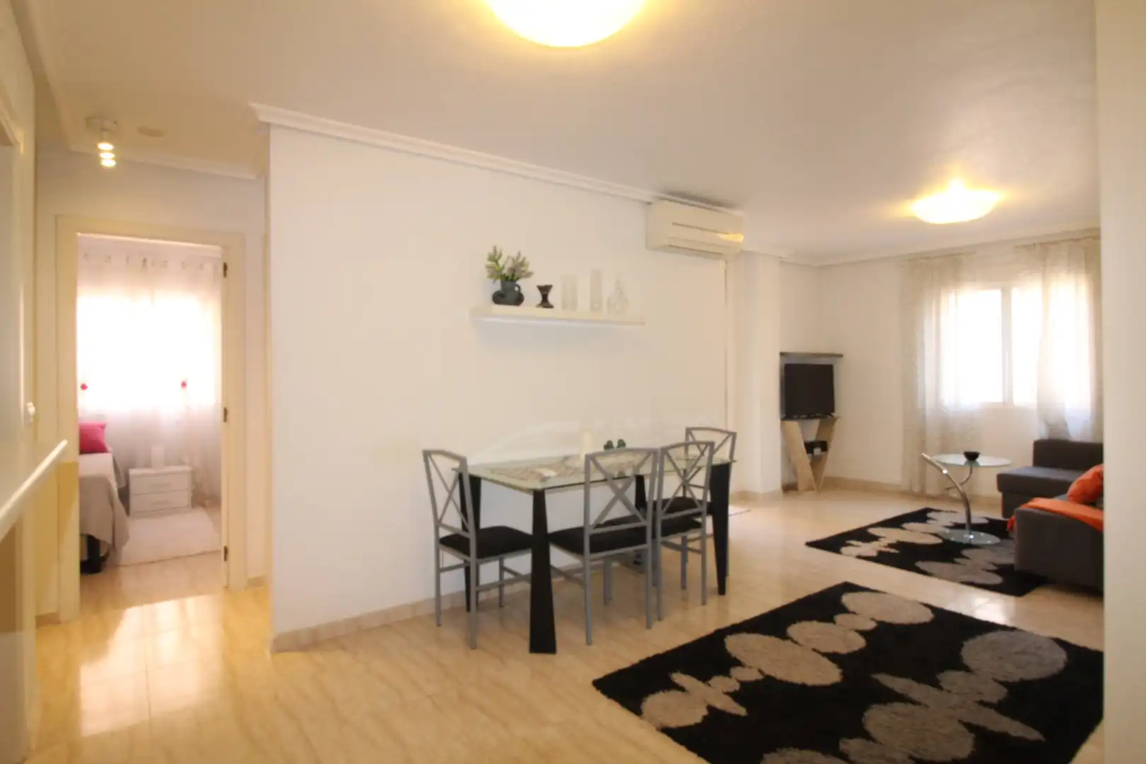 Apartamento con terraza en venta en Rambla JUAN MATEO GARCIA, imagen 3