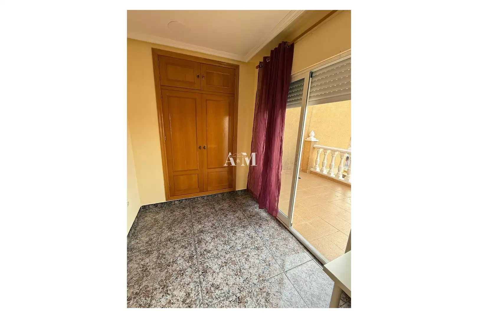 Dormitori de Casa adosada de lloguer en San Pedro del Pinatar amb Aire condicionat, Calefacció i Jardí privat