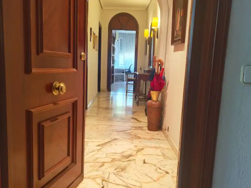 Wohnung zur Miete in Avenida de la Reina Mercedes, 19a, Sevilla Capital