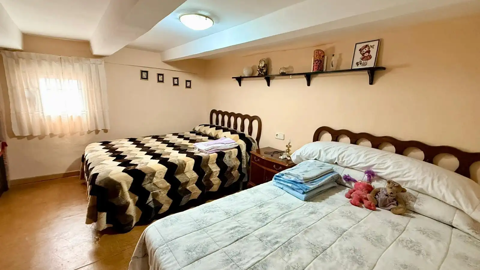 Dormitori de Casa o xalet en venda en Cuéllar amb Traster, Moblat i Alarma