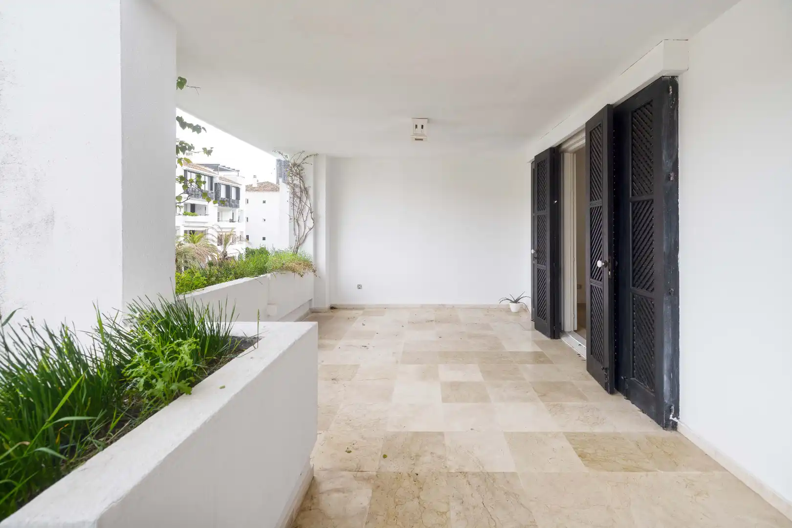 Terraza de Piso en venta en Marbella con Terraza, Trastero y Balcón