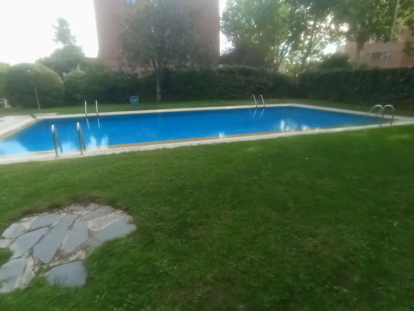 Schwimmbecken von Wohnung zur Miete in Madrid mit Klimaanlage, Heizung und Parkett