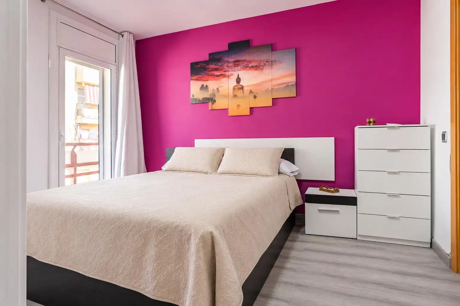 Schlafzimmer von Dachboden zum Verkauf in El Vendrell mit Heizung, Parkett und Terrasse