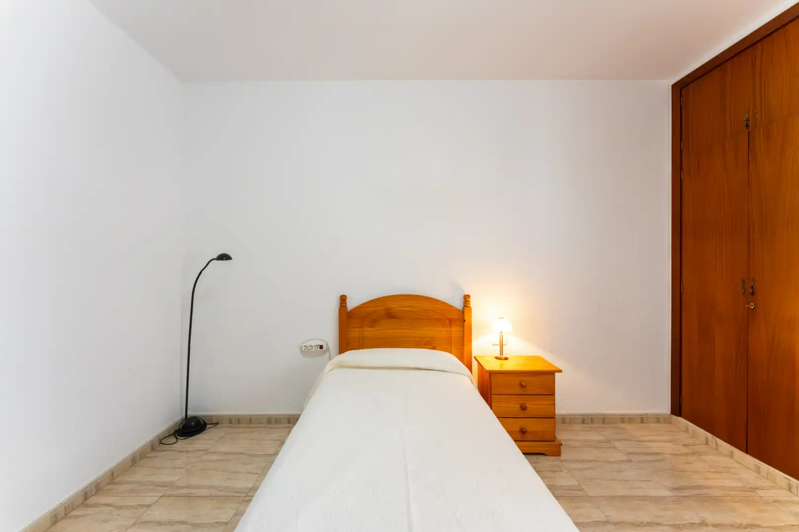 Bedroom of Attic for sale in Santa Cruz de Tenerife  with Terrace, Furnished and Washing machine