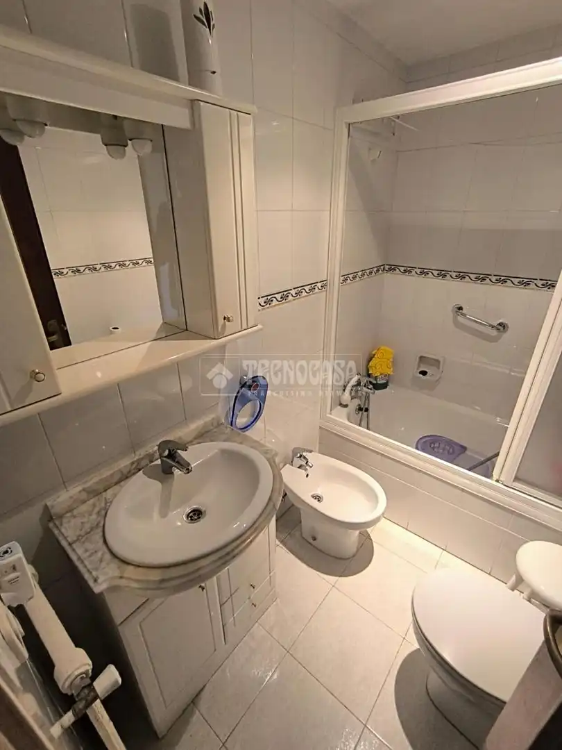 Baño de Piso en venta en Madrid con Aire acondicionado, Calefacción y Parquet