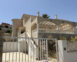Exterior view of Single-family semi-detached for sale in El Campello  with Terrace