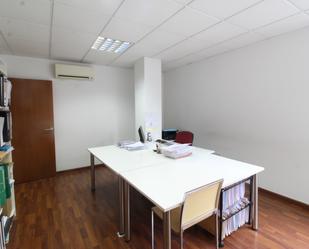 Office for sale in  Valencia Capital  with Air Conditioner and Balcony