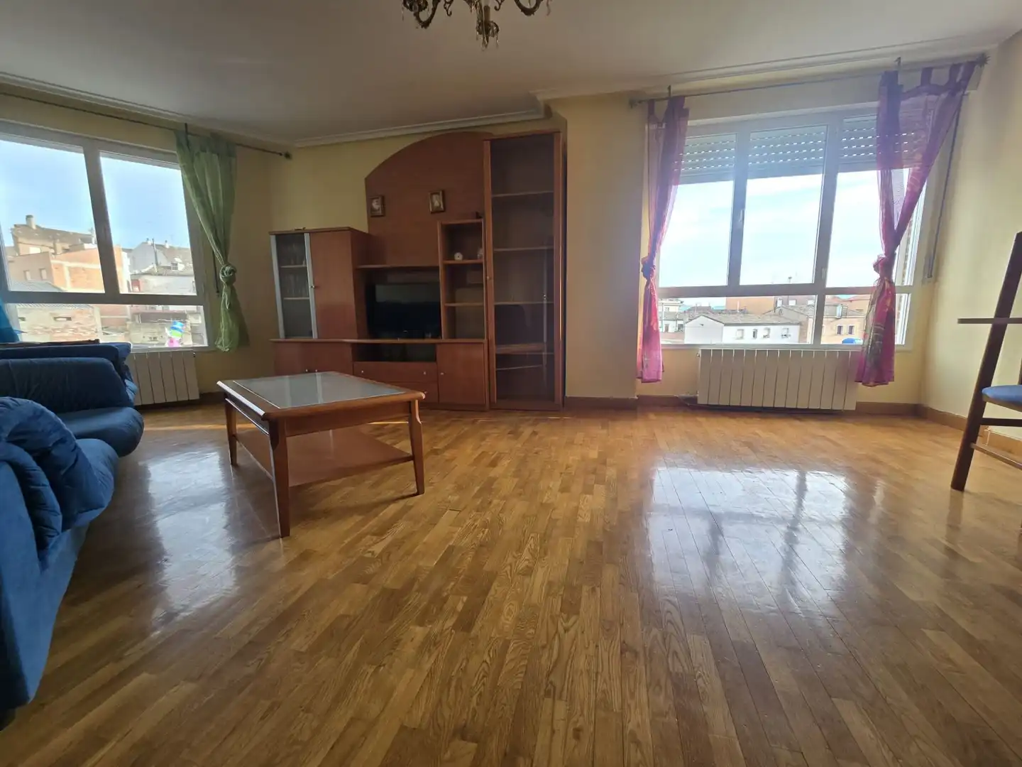 Sala de estar de Dúplex en venta en Villamediana de Iregua con Calefacción y Amueblado