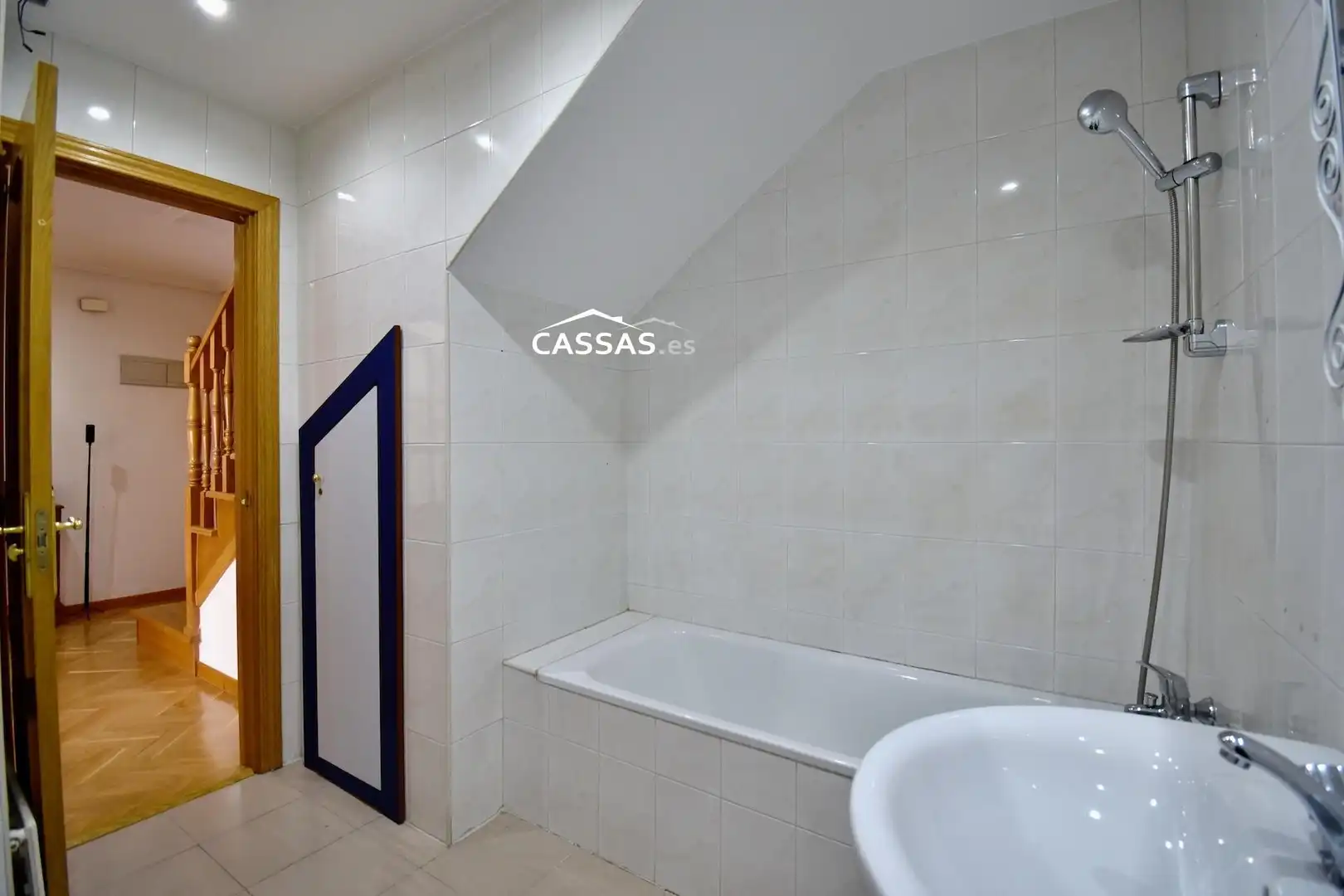 Bathroom of Flat for sale in Torrejón de Ardoz  with Heating and Parquet flooring