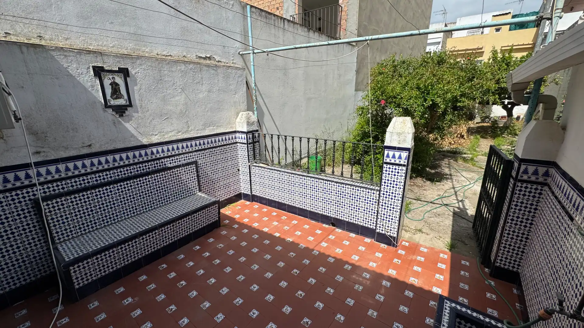 Terrace of Houses for sale in Brenes  with Air Conditioner, Private garden and Furnished