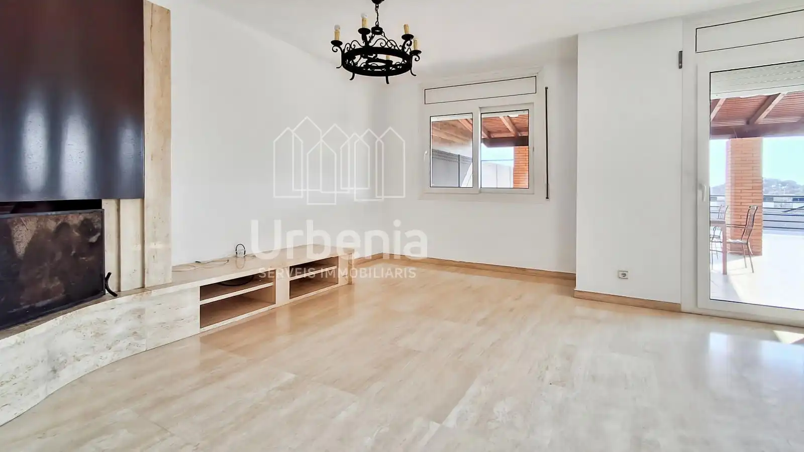 Casa con piscina en venta en Urbanitzacions, imagen 5