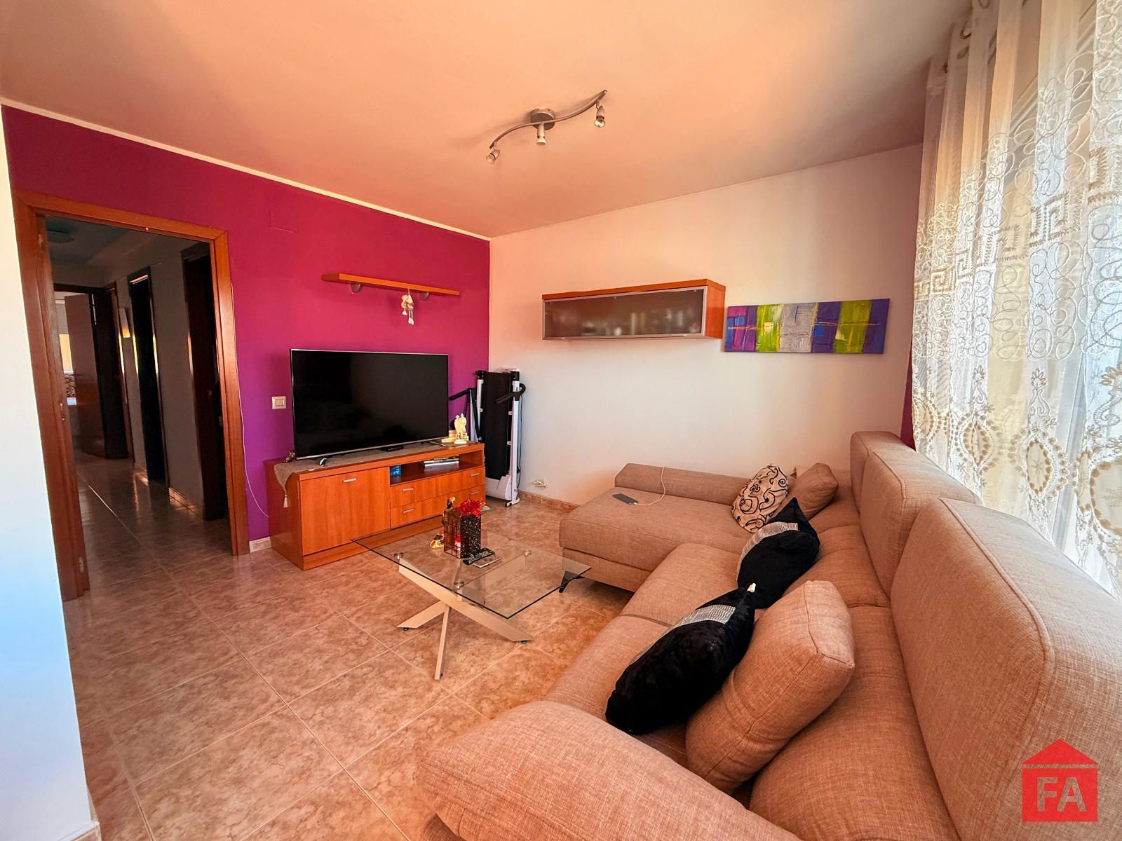 Sala d'estar de Àtic en venda en El Vendrell amb Terrassa i Balcó