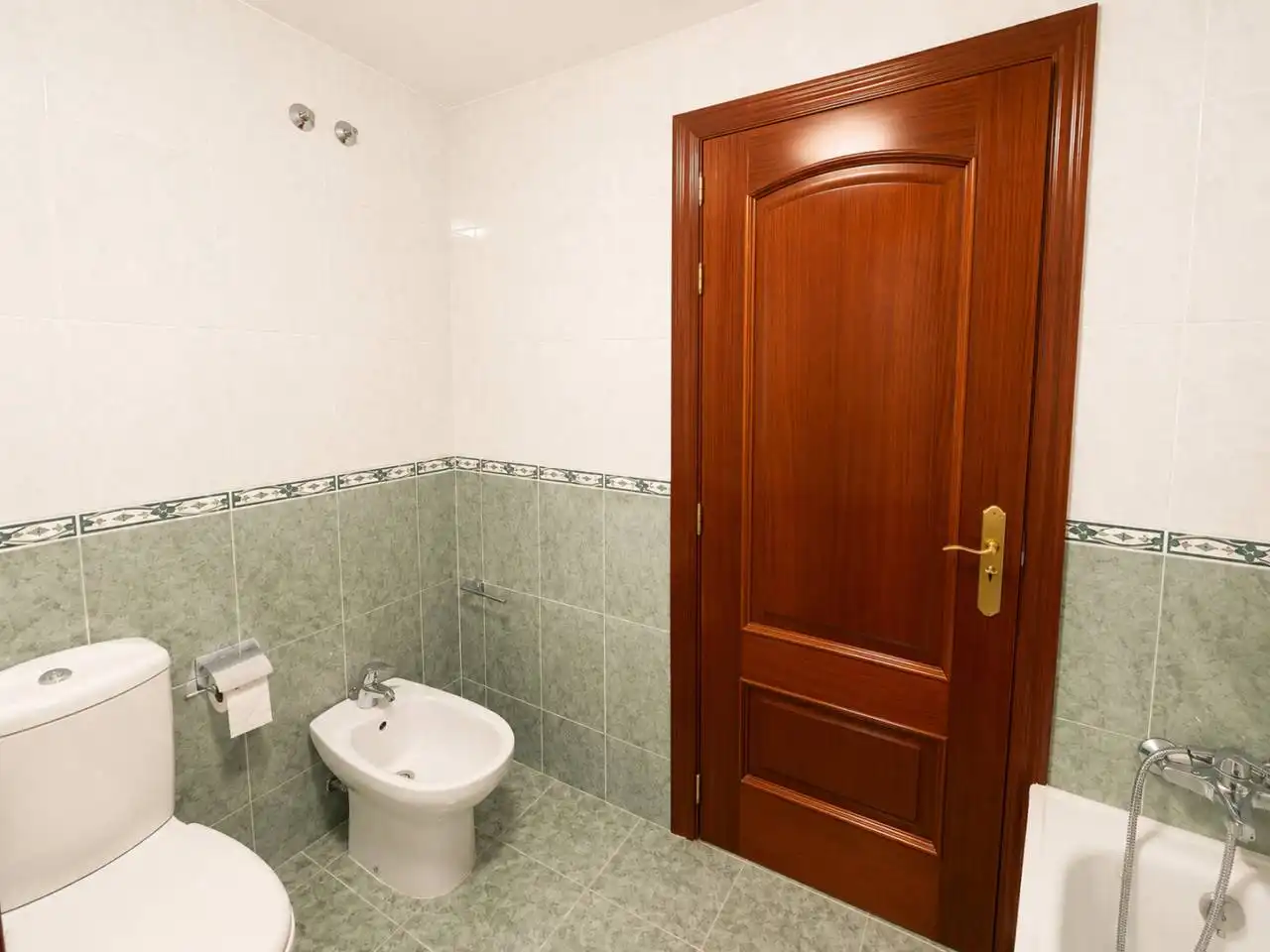Badezimmer von Maisonette zum Verkauf in Miño mit Abstellraum