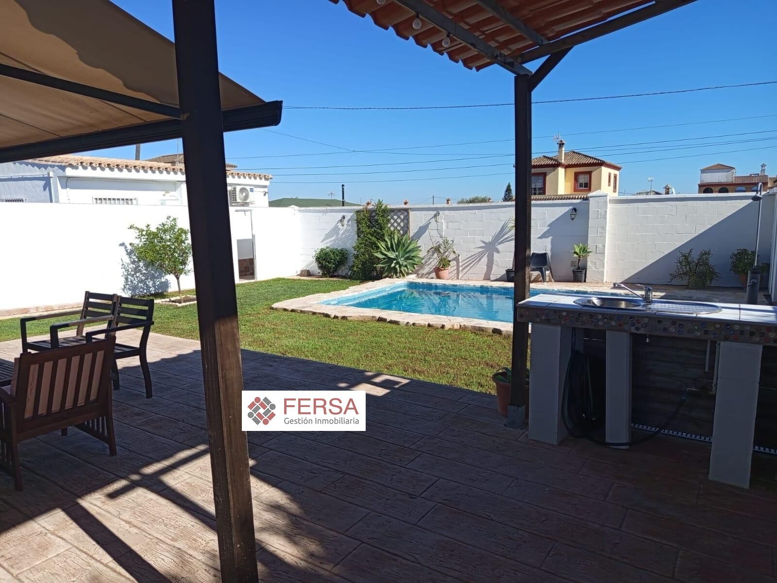 Vista exterior de Casa o chalet en venta en El Puerto de Santa María