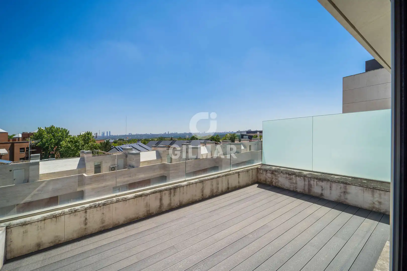 Terrace of Duplexes for sale in Pozuelo de Alarcón  with Heating, Private garden and Storage room