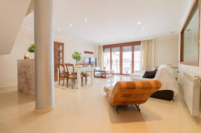 Casa adosada en Venta en Calle de Ausiàs March, 19 en La Llosa
