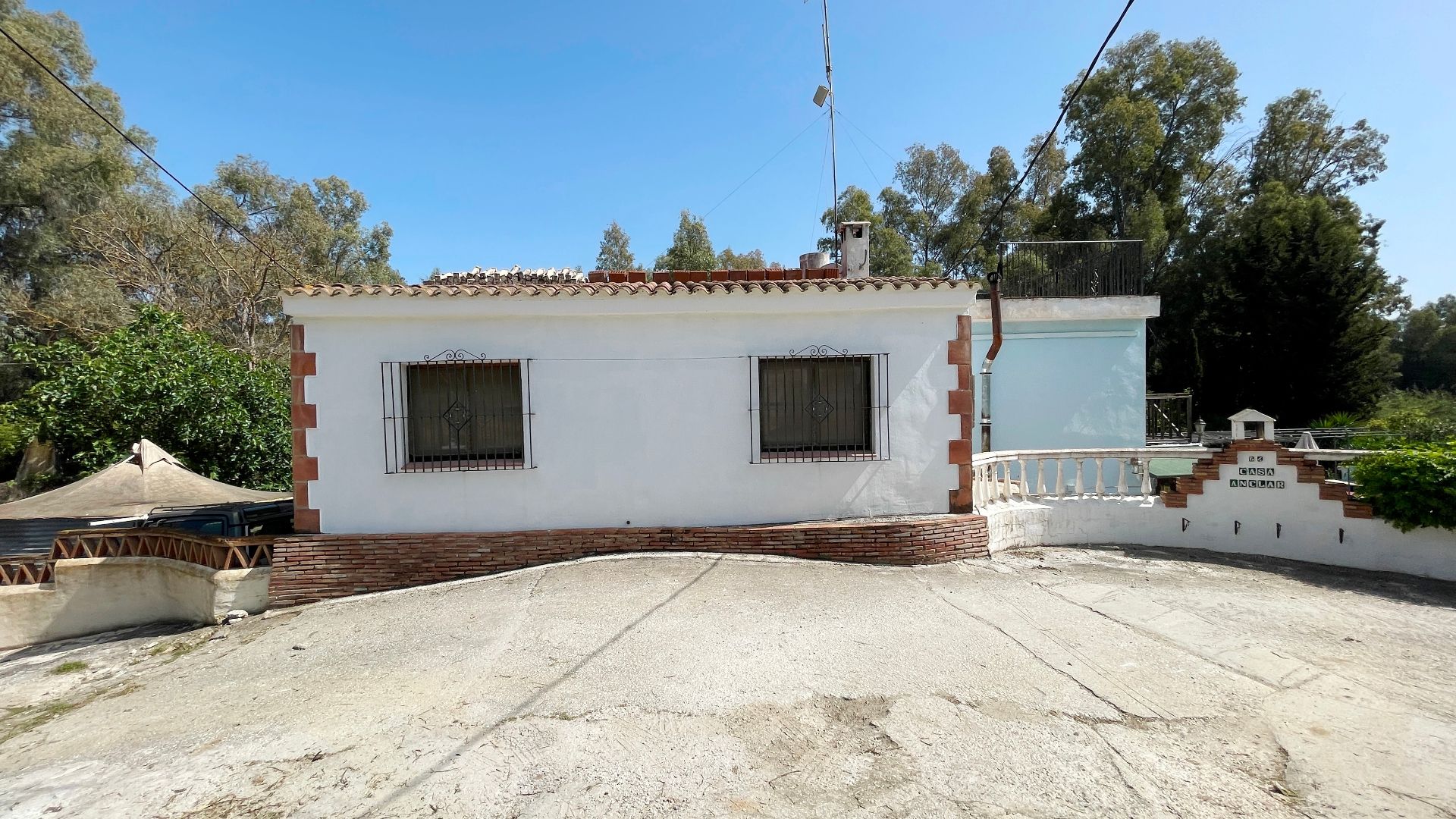 Exterior view of House or chalet for sale in Guaro