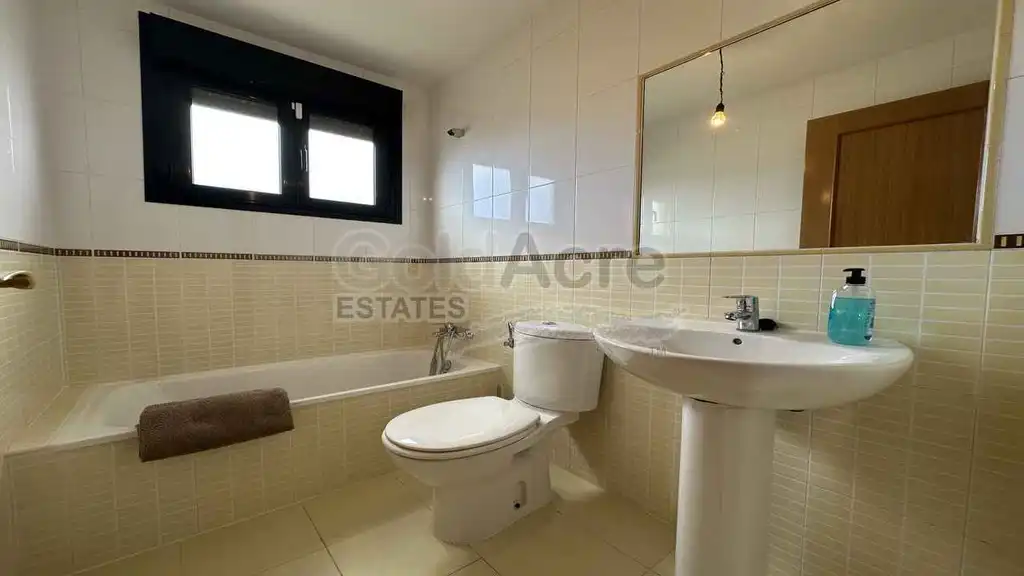 Bany de Casa o xalet en venda en La Oliva
