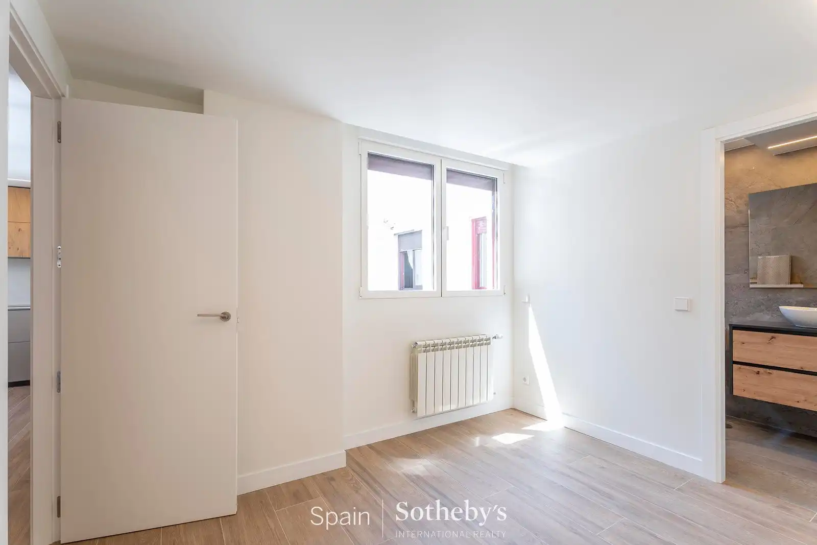 Apartamento con piscina en alquiler en Calle de la Infanta María Teresa, imagen 19