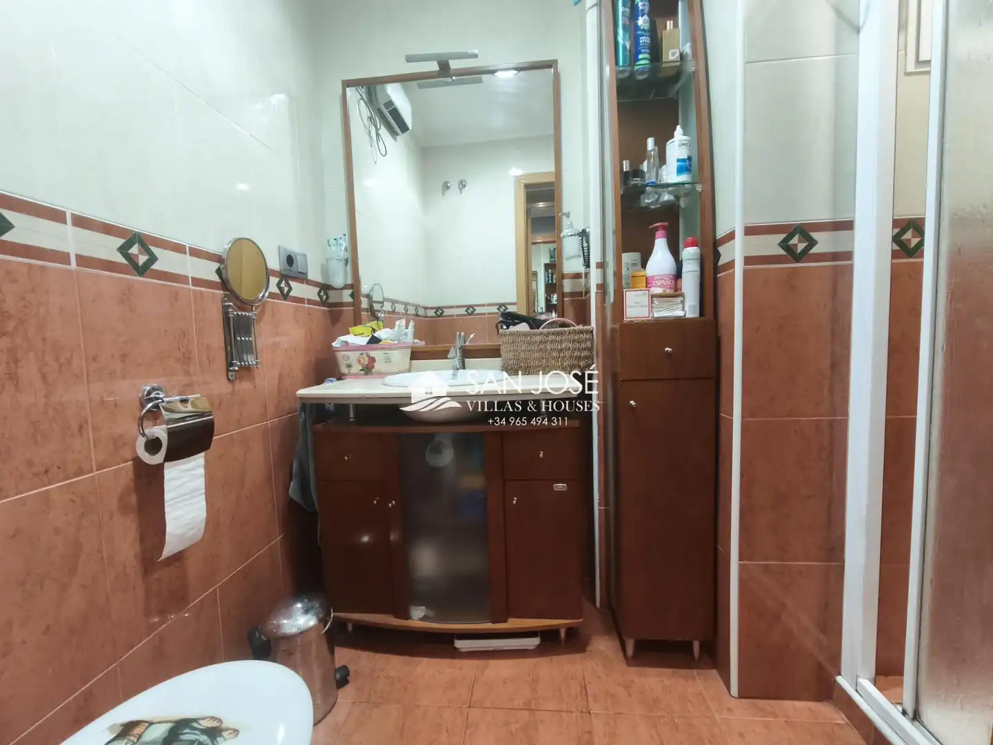 Baño de Piso en venta en Aspe con Aire acondicionado, Jardín privado y Balcón