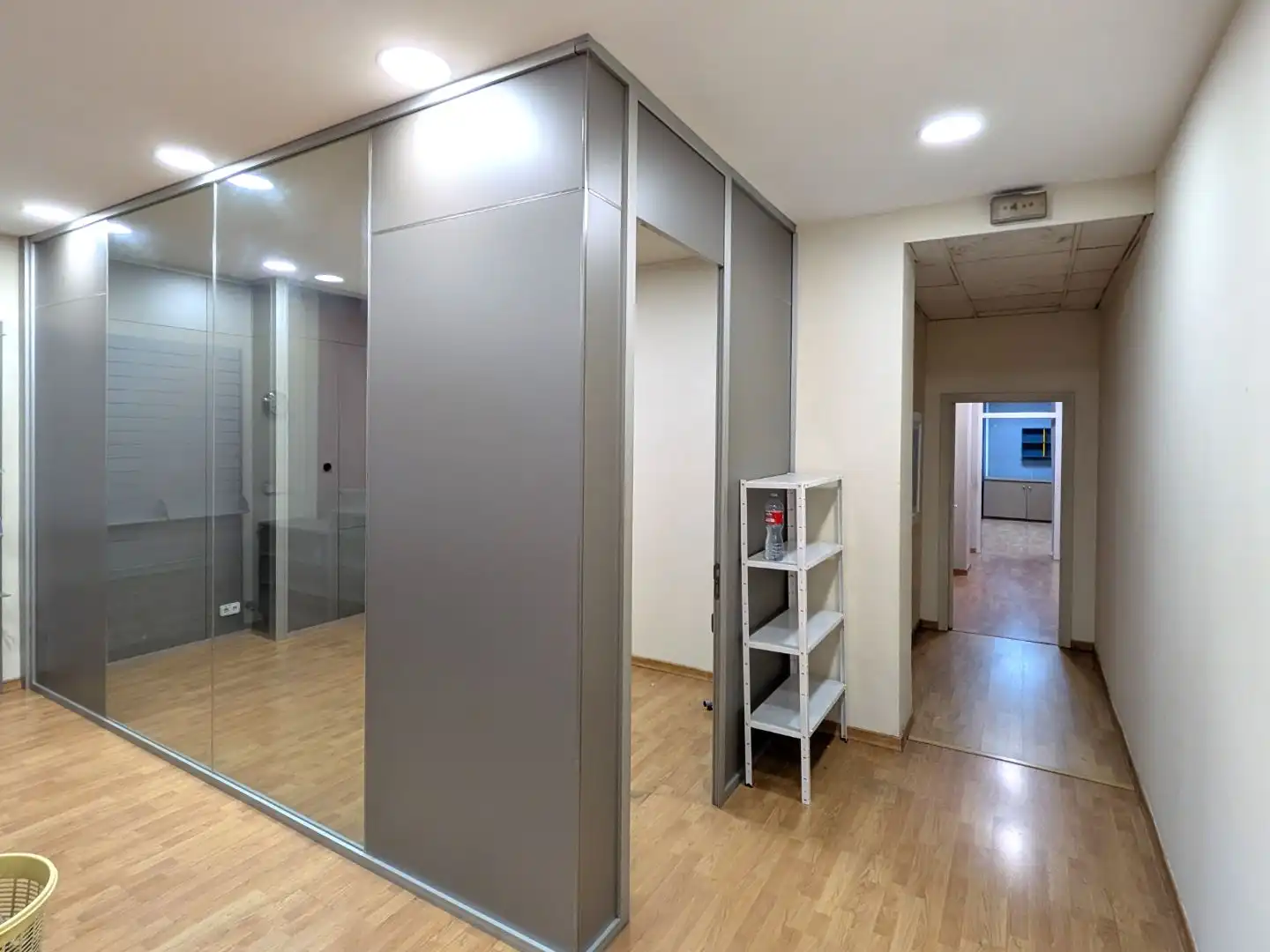 Gewerbefläche zum Verkauf in Lluis Companys 6, imagen 15