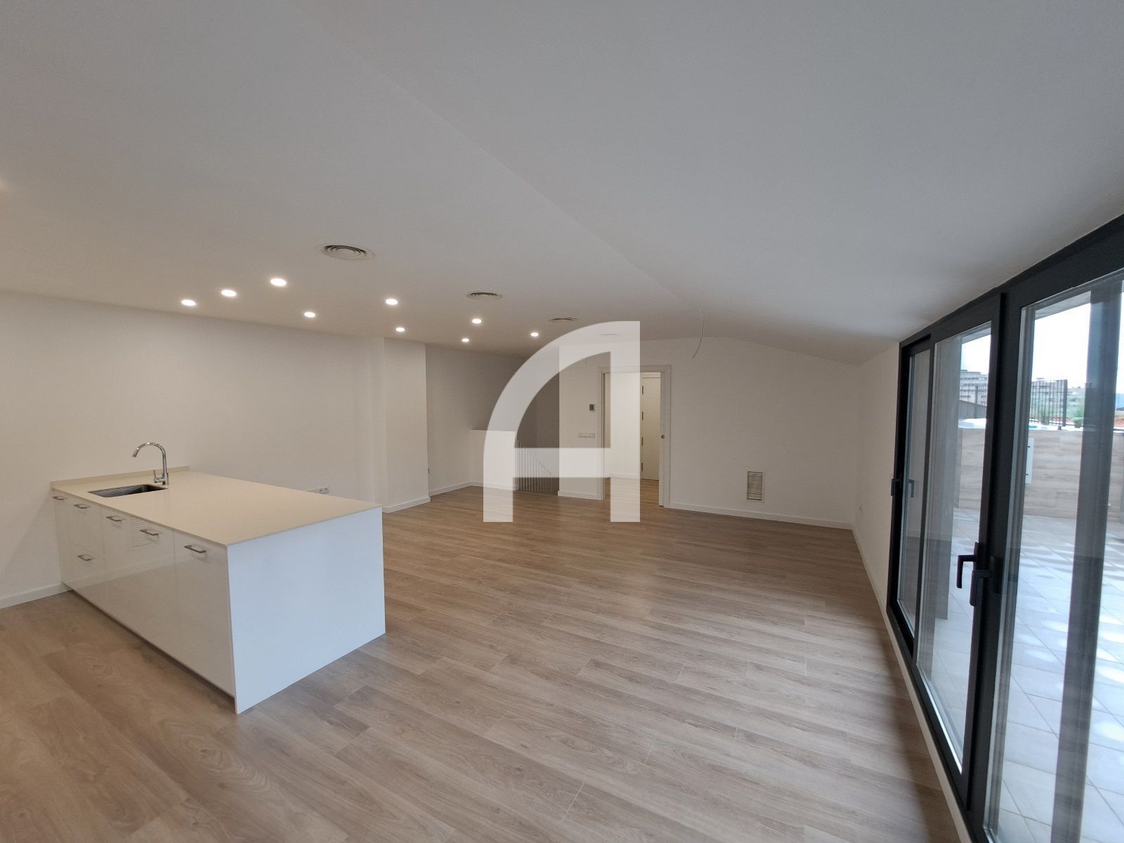 Duplex for sale in Terrassa  with Air Conditioner, Heating and Terrace