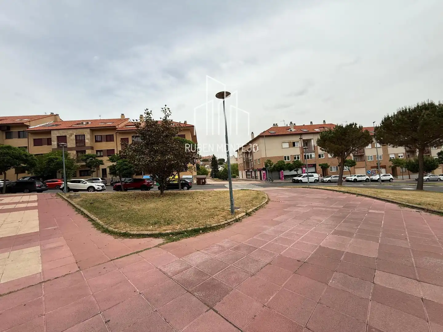 Pis de lloguer a Luis Sala Balust, Pizarrales