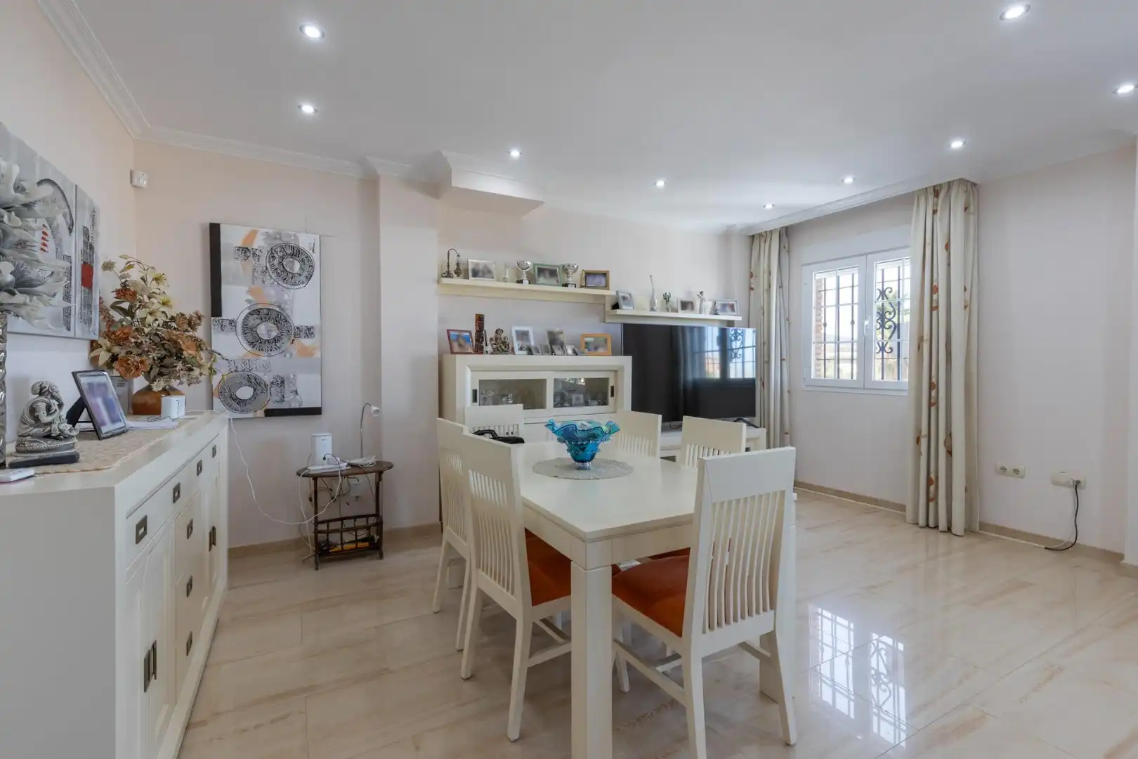 Chalet con terraza en venta en UNIS, imagen 7