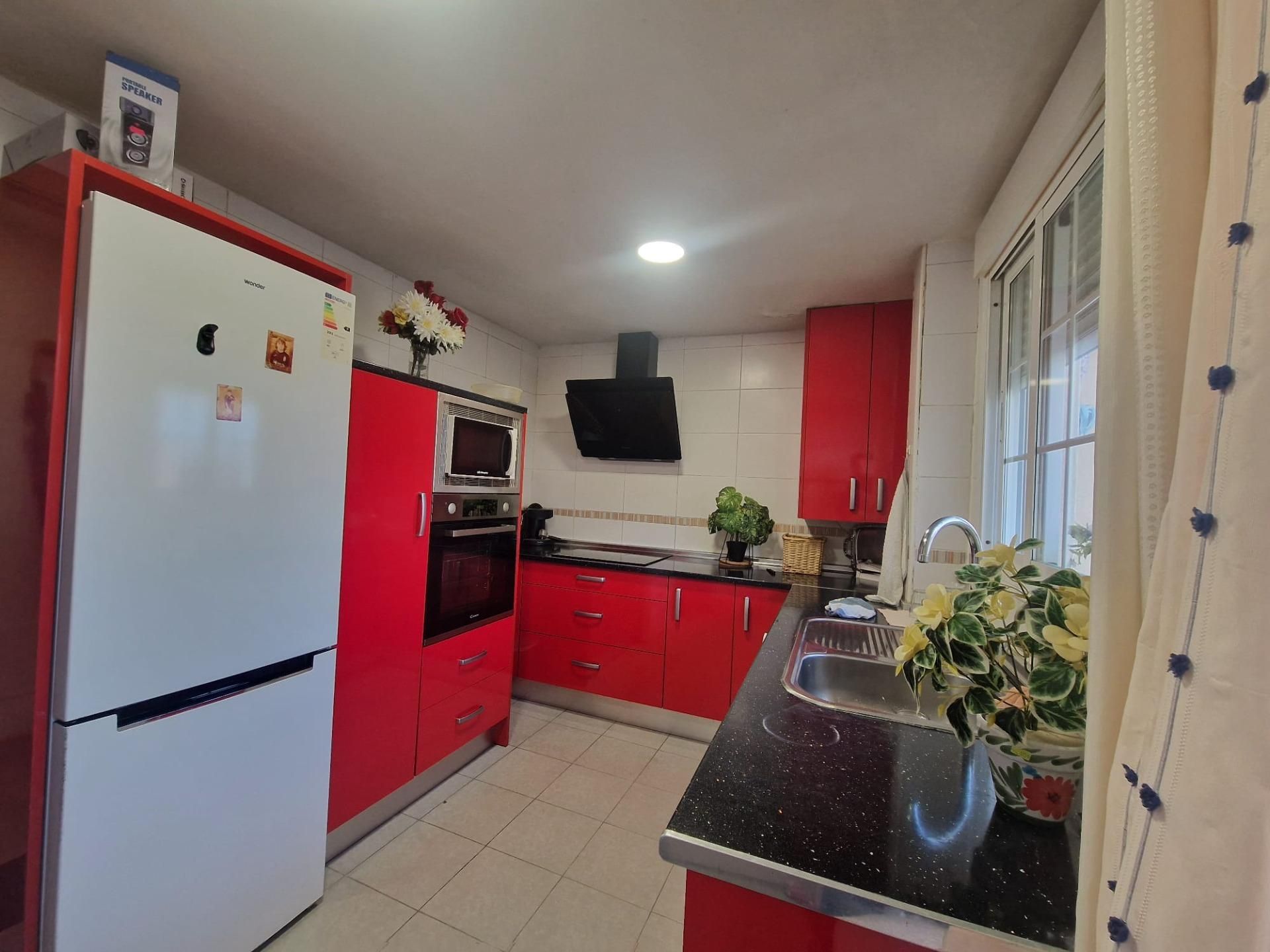 Kitchen of Flat for sale in Recas  with Heating, Private garden and Terrace