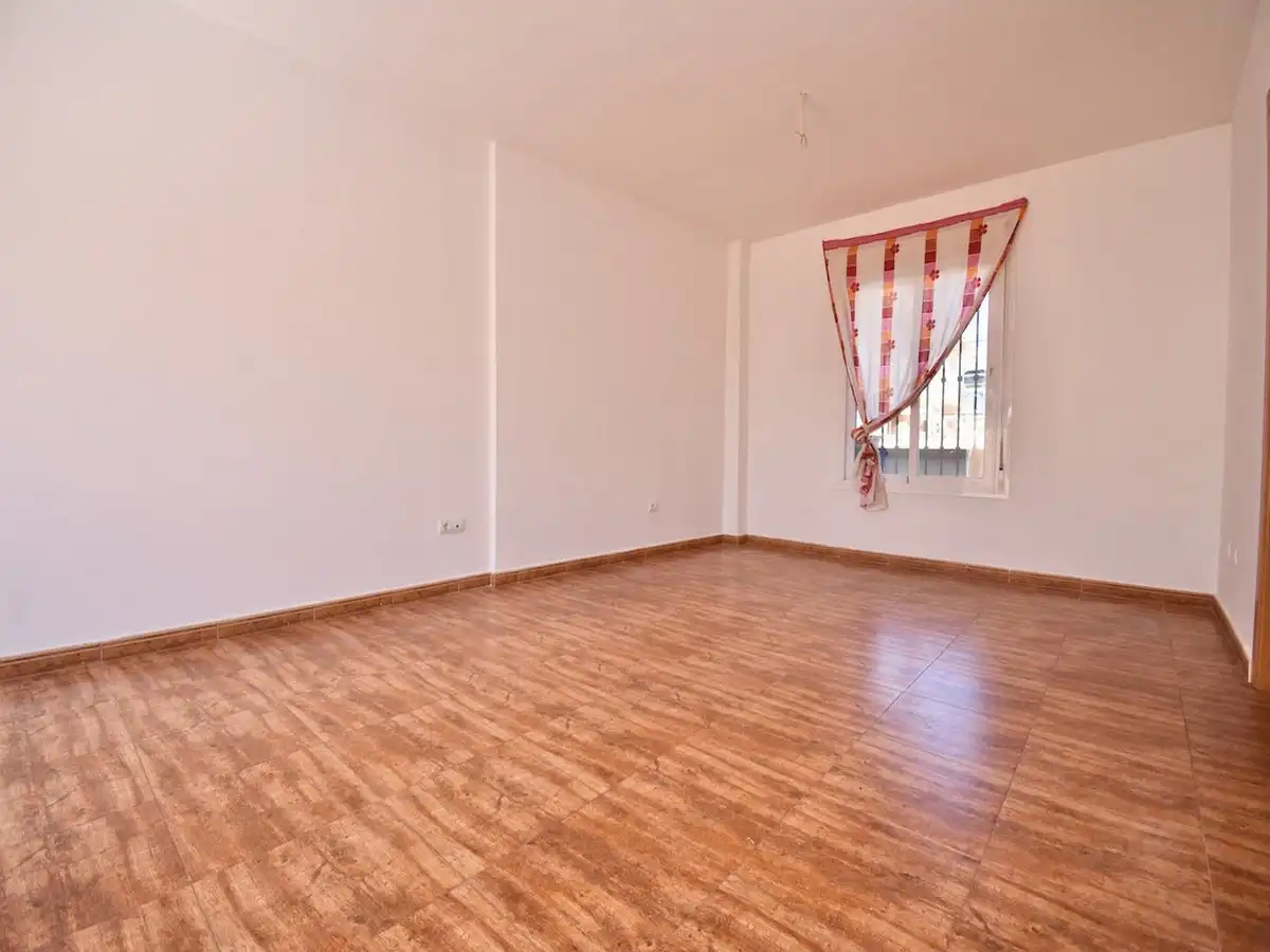 Reihenhaus mit Garten zum Verkauf in Puerto Deportivo, imagen 3