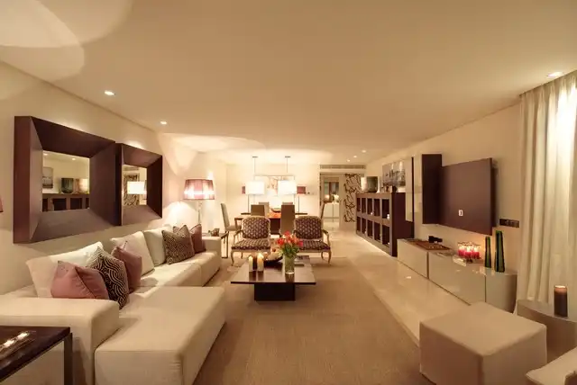 Sala d'estar de Àtic en venda en Estepona amb Aire condicionat, Terrassa i Piscina