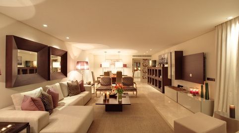 Foto 3 de Àtic en venda a Centro, Estepona