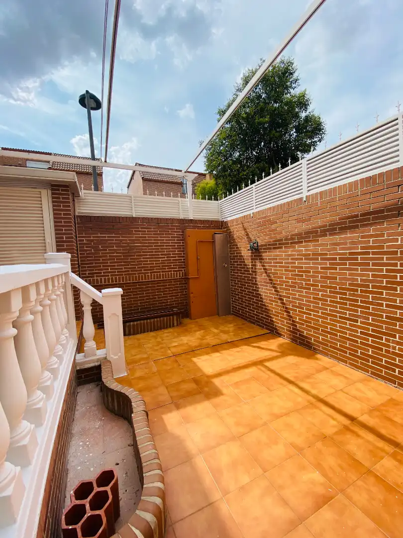 Detached homes for sale in Calle Secundino Zuazo, La Garena