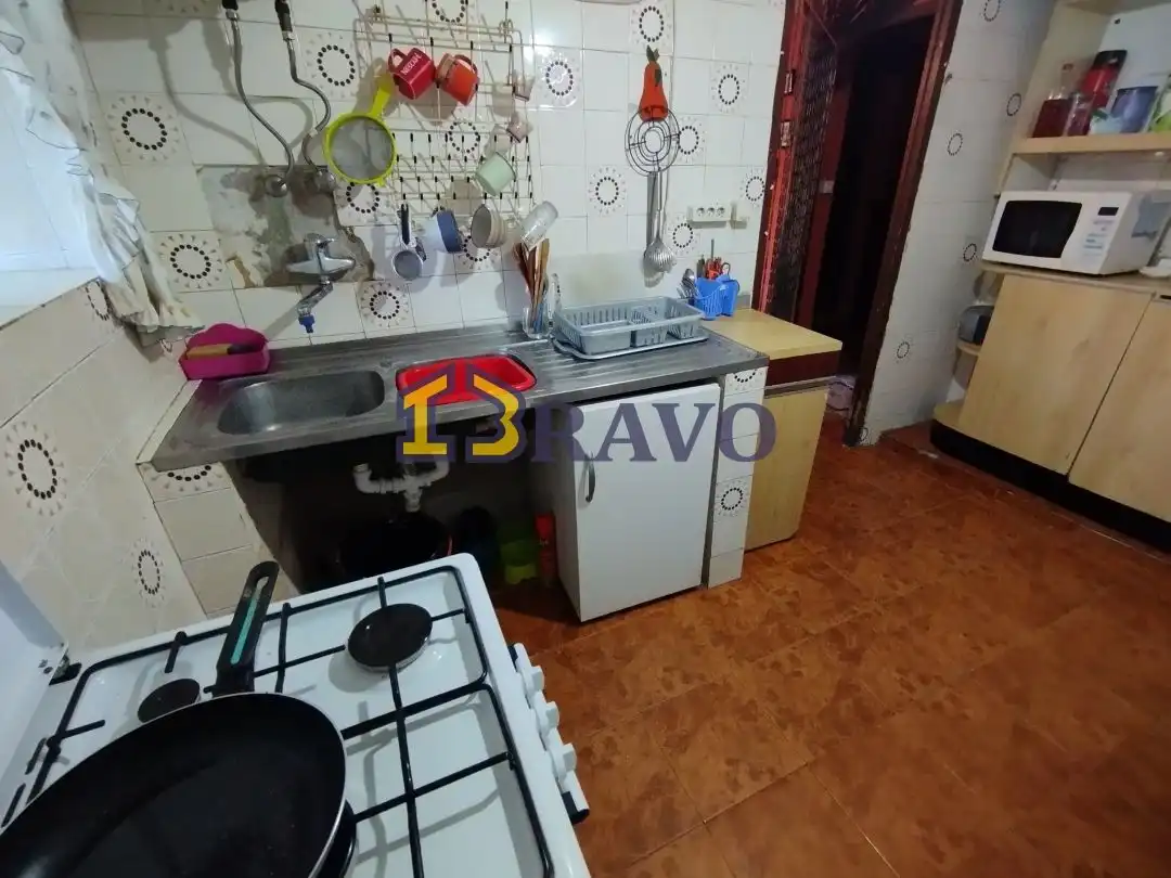 Cocina de Casa adosada en venta en Junta de Traslaloma con Calefacción, Jardín privado y Amueblado