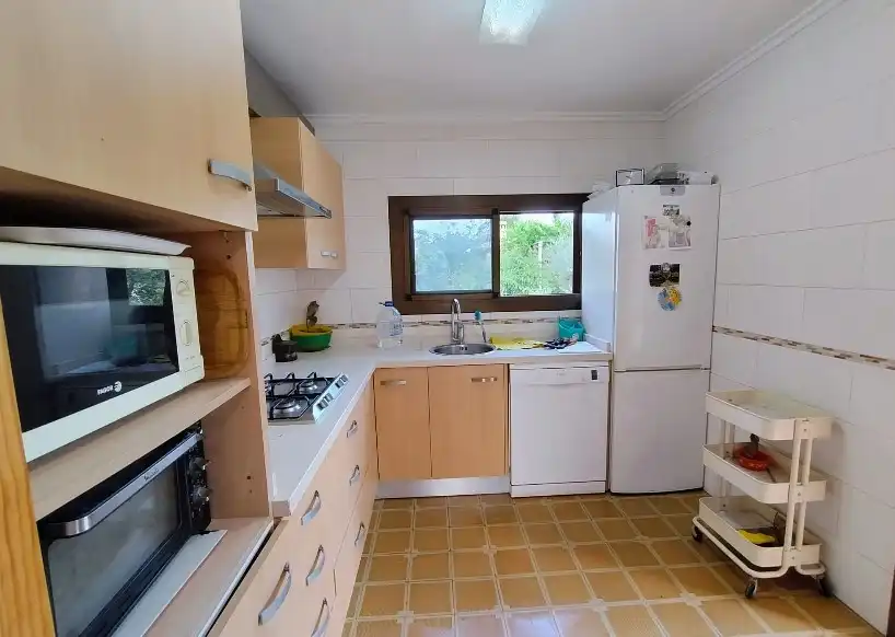 Küche von Haus oder Chalet zum Verkauf in Almazora / Almassora mit Heizung, Privatgarten und Terrasse