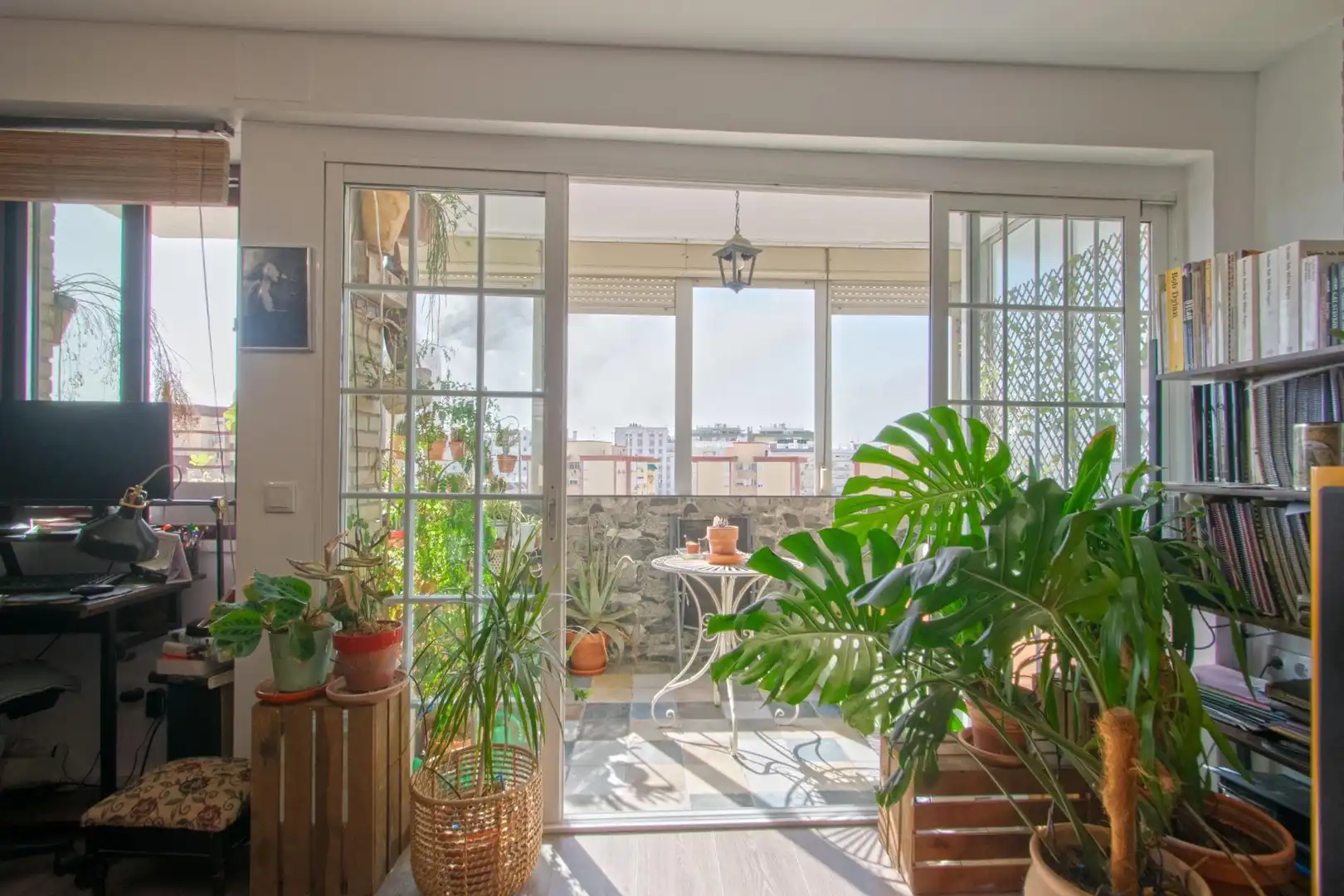 Balcony of Flat for sale in Sevilla  with Air Conditioner and Terrace