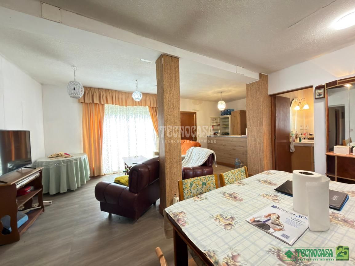 Living room of House or chalet for sale in Villar de Cañas  with Air Conditioner, Swimming Pool and Furnished