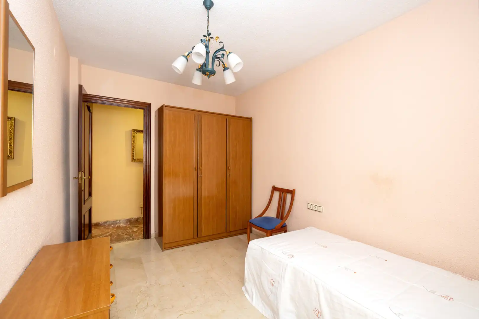 Piso de alquiler en Avenida de Italia, 3, Barrio de Zaidín