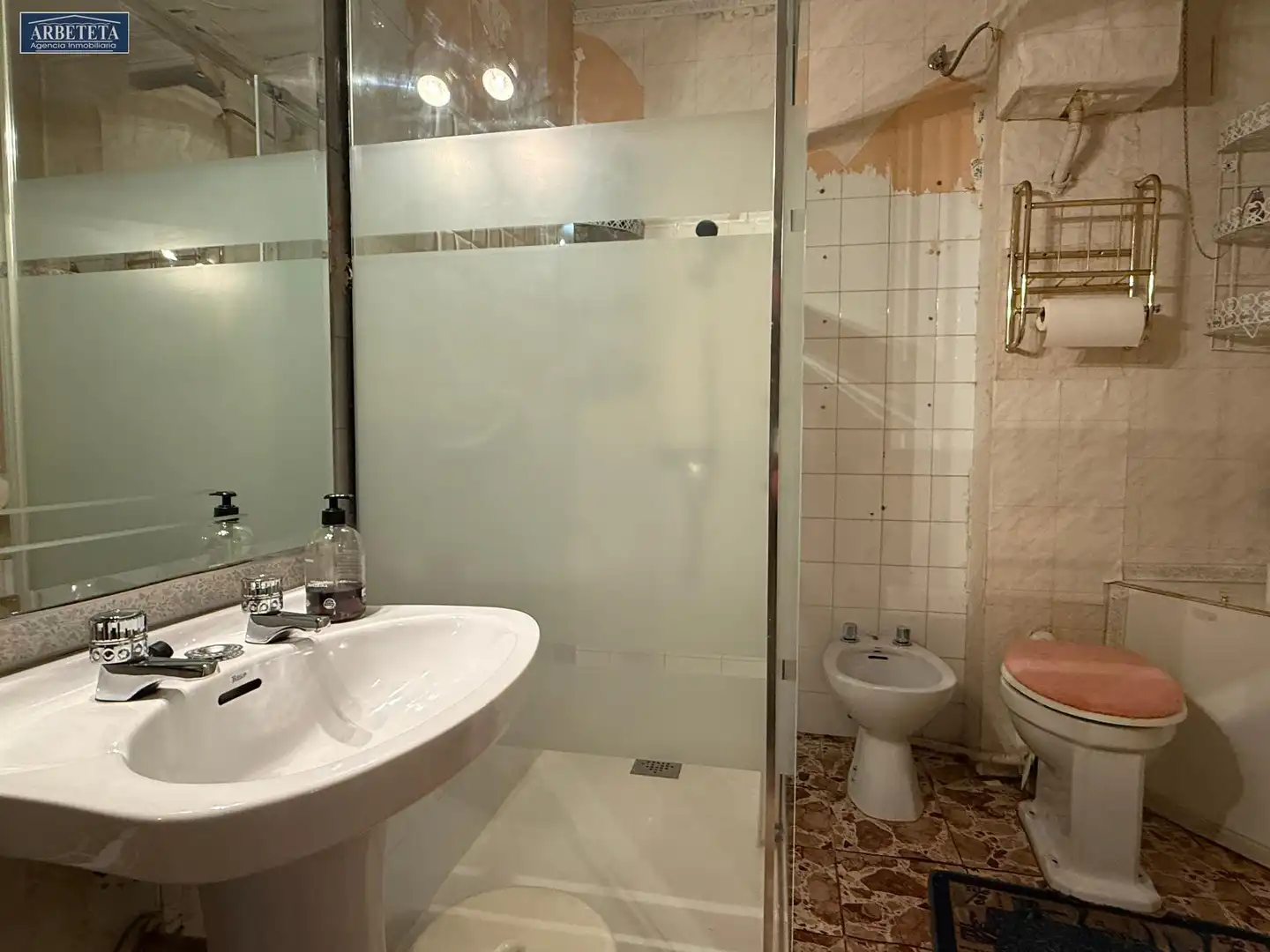 Bathroom of Flat for sale in Guadalajara  with Heating