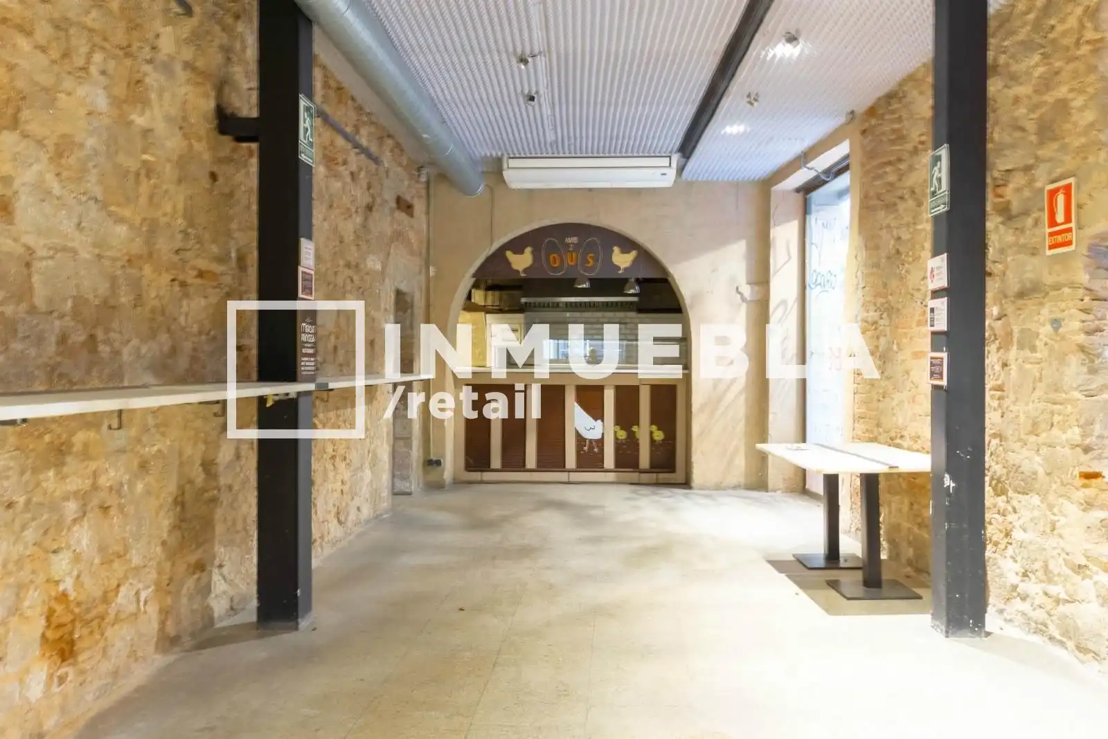 Commercial properties for rent in Barcelona  with Air Conditioner and Alarm