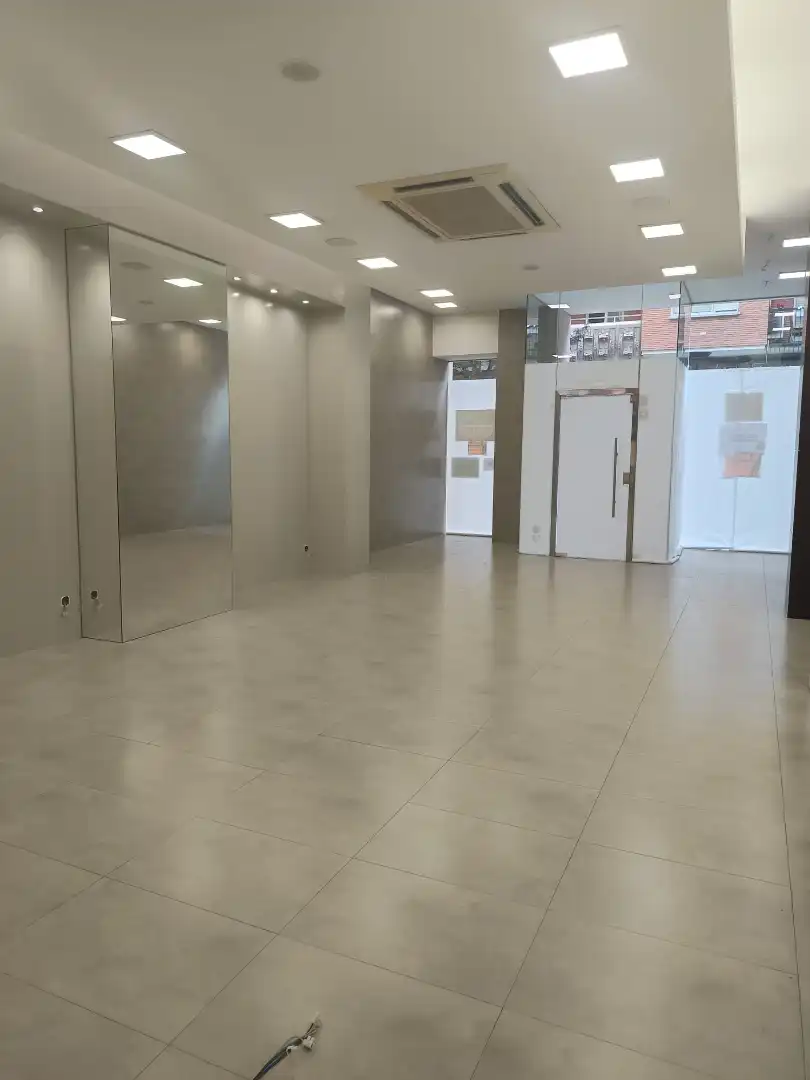 Local comercial en venta en Calle Doctores Castroviejo, imagen 7